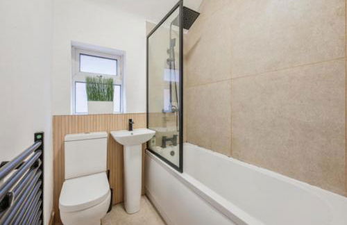 Contractor Heaven! Chic and Cosy Derby House! - Foto 7