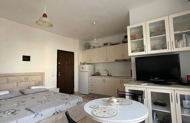 Amazing 2-bed Apartment in Durres, Close to Beach - Foto 1