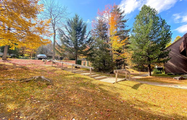 A1 Luxury Bretton Woods Ski-in Ski-out Townhome Next to Beginner ski Area Fast Wifi Keyless Entry - Photo 55