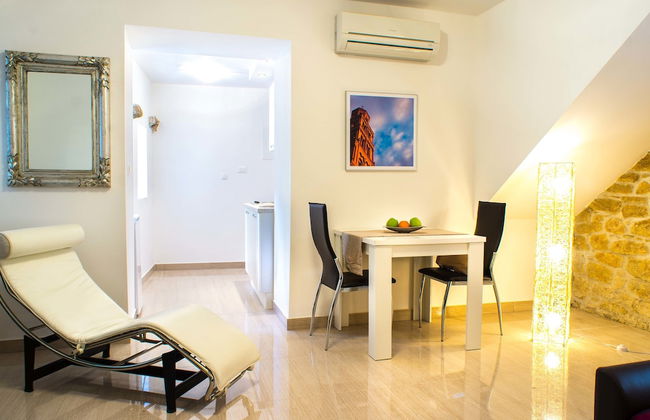 Split Oasis Apartments - Photo 18