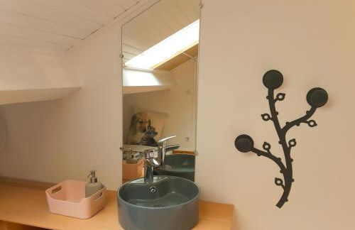 Duplex de Charme avec Bureau - Face Gare RER A - Foto 7