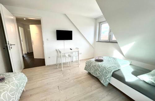 Handwerker Wohnung - Parkplatz vor der Türe - Balkon - bis zu 6 Personen - Foto 1