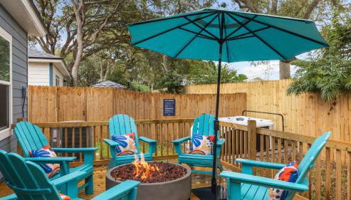 Sleeps 20 2 Homes w Hot Tub Putting Green Bocce Golden Hour Blue Hour - Foto 2, Other