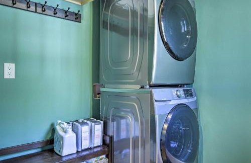 Renovated Carrboro House with Deck and Fire Pit! - Foto 24