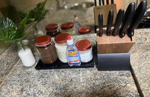 Lindo flat no Number One - Ponta Dareia com serviço de limpeza diaria - Foto 31