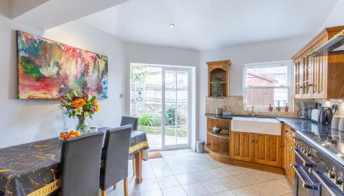 Traditional English 4 bedroom home in Greenwich - Foto 2