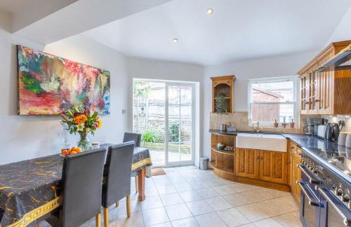 Traditional English 4 bedroom home in Greenwich - Foto 2