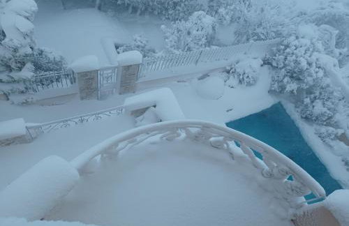 Apartment with a garden, BBQ, swimming pool and jacuzzi - Foto 8