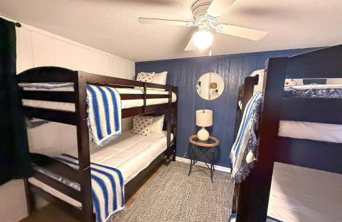 Lakefront 4BD2BADockGrillDecksFirepit-12PP - Photo 26