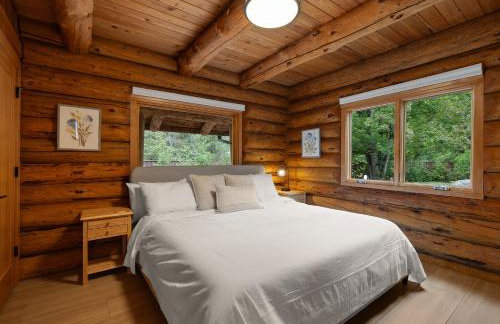 Riverside Retreat - Photo 20