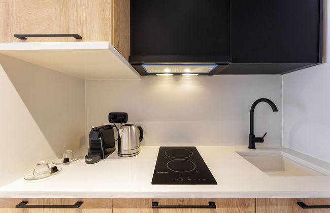 Kentro Luxury Suites - Photo 29