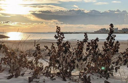 Nice beachside 2-BD apt near Barcelona - Foto 26