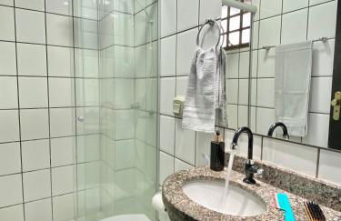 Apto charmoso na V Planalto perto Shopping com 2 Quartos de Casal ArCond Wifi 500megas Home Office e Garagem em Dourados - Foto 16