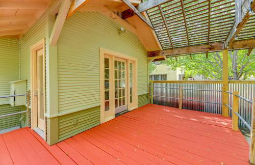 San Antonio Gem in Prime Location with Outdoor Space - Foto 21