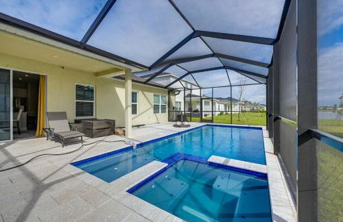 Florida Snowbird Haven with Pool! Easy I-75 Access - Photo 1