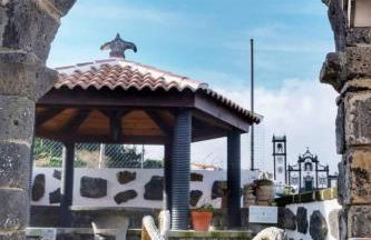 Ribeirinha House - Photo 1