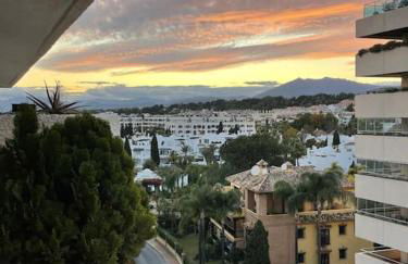 Beautiful Marbella Apartment - Photo 39
