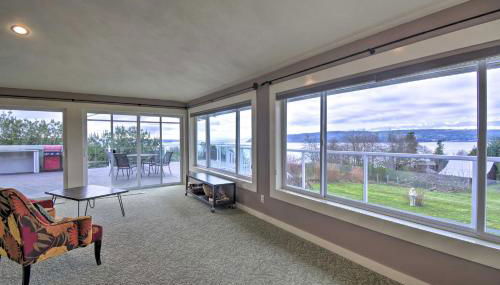 Breathtaking Port Ludlow Home with Deck and Yard - Foto 4