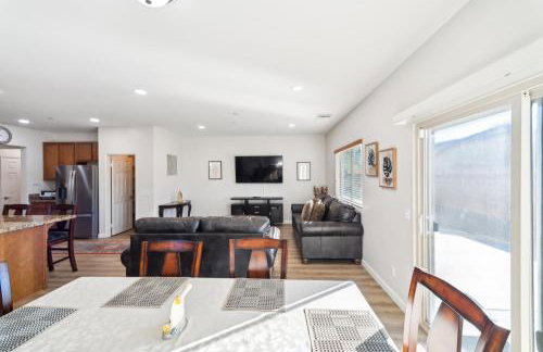 Charming Pet-Friendly Getaway in Sunny Beaumont home - Foto 10