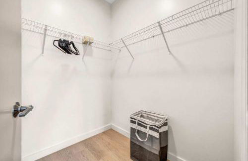 Cleveland Clinic w KingBed Balcony Gym Parking WD - Foto 41