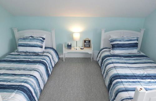 Beach Town Escape - Newly-Remodeled & Gorgeous! - Photo 43