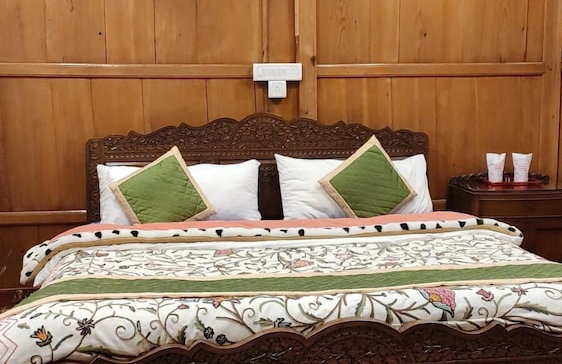 Dilshad Houseboats - Photo 5