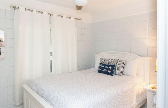 796 Marlin Dr - Photo 2