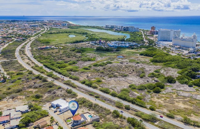 Brand NEW 3BR w Private Pool Walk to Palm Beach - Photo 43