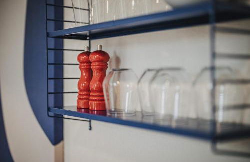 JOBOSTAYS - LINDEN Family Apartment Oldenburg - sehr geräumig 110m2 - Terrasse mit Gartenblick - voll ausgestattete Küche - 2 Bäder - Babybett - 10 Min zu Fuß zum Bahnhof - kostenloses WLAN - Parkplatz - kontaktfreier Check-In - Photo 40