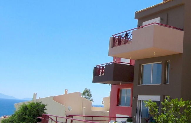 Amalia Residences - Photo 32