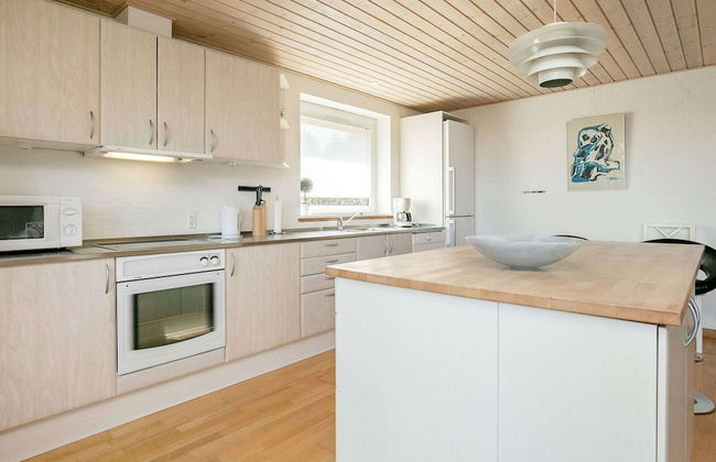 8 Person Holiday Home in Thyholm-by Traum - Foto 20