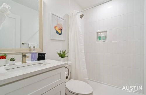 Prime ATX Location Steps to Coffee, Eats and More - Foto 17