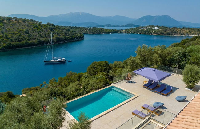 Villa Chriselia - 3 Bedrooms With Sea Access - Photo 1