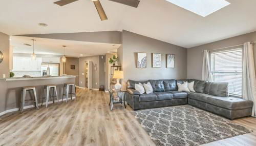 456 Stunning Canal-Front Home with Heated Pool - Foto 3