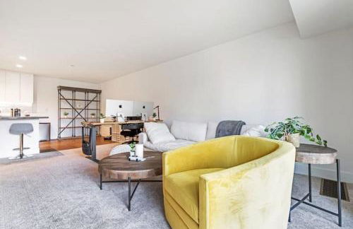 Sharon Green apartments by FantasticStay - Photo 101