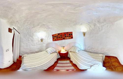 Charming House in Galera - Fireplace & Terrace - Photo 22