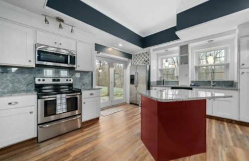 Sunset Cove Lakefront Luxury Lodge with Private Dock - Foto 24