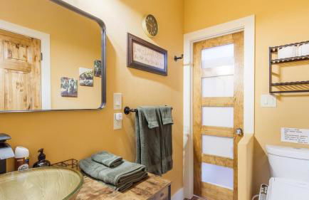 Stockyards 5 mins, New, Sleeps 8 Cedar House, TCU - Foto 36