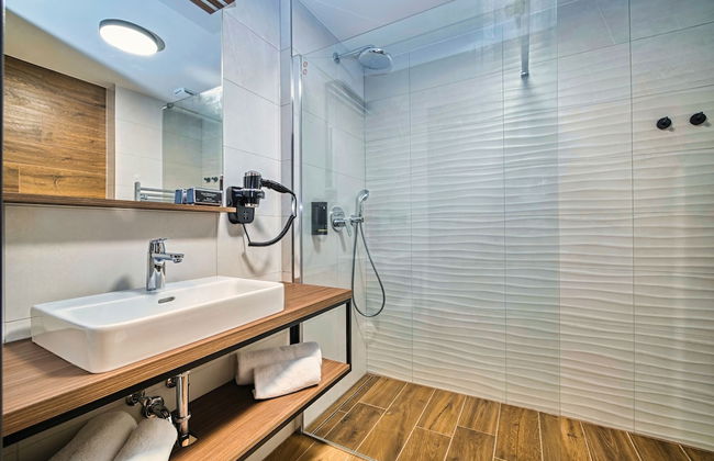 ABA Apartments - Photo 40