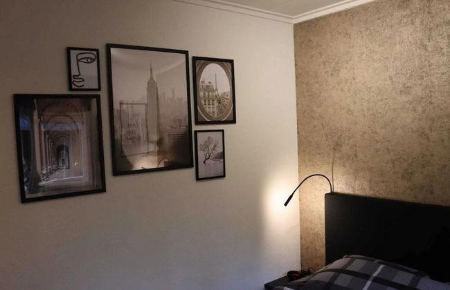 A Detached Bungalow With Outdoor Fireplace, Covered Terrace and Pond in a Forest Plot - Photo 14