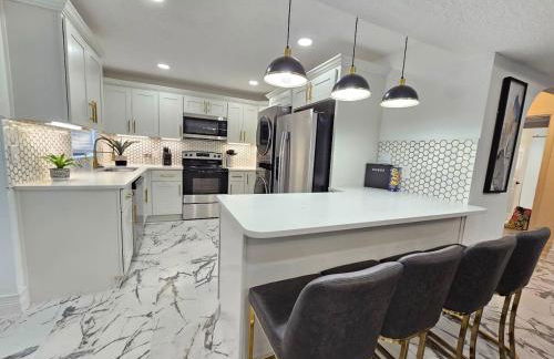 Stylish Duplex walkTO Lake Eola Orlando. Sleeps 8 - Foto 17