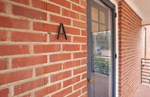 New & Renovated MCM Duplex 3 mi to DT Durham - Foto 49