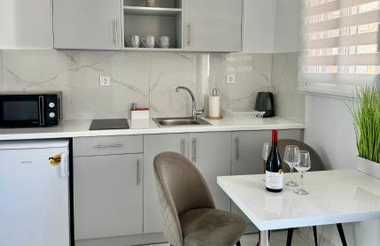 Zen Apartments - Photo 9