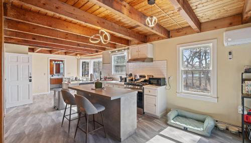 Cozy Riverfront Stay in Wareham - Foto 5