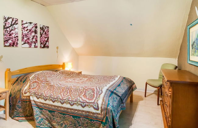 Tranquil Holiday Home With Private Garden - Photo 7