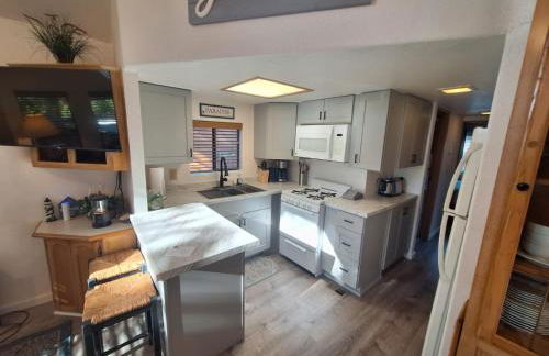 Oceanview Cabin 19 Jacuzzi Large Deck w Seating - Foto 32