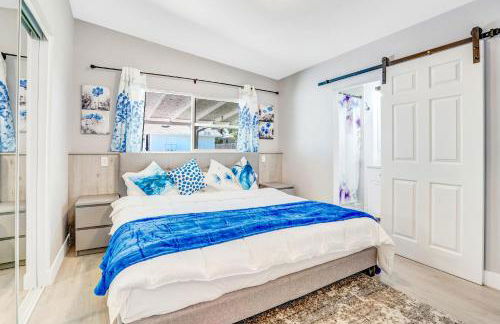 Fully Remodeled, Landscaped, King Beds, Desk Space - Foto 9