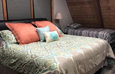 Unique A-Frame Cabin Rental on a Farm in Mount Juliet near Nashville, Tennessee - Foto 4