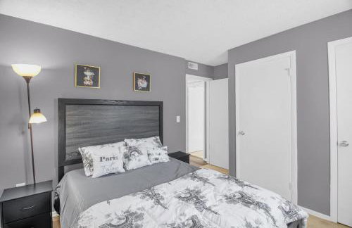 Modern 3BR 2 bathroom Near High Point University & Market Sleeps 6 - Foto 18