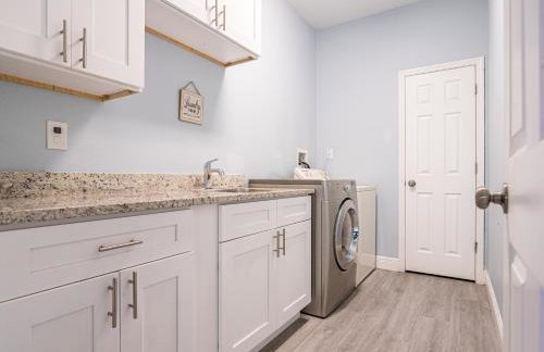 Luxury Tampa Home with Game Room and Theater - Foto 34